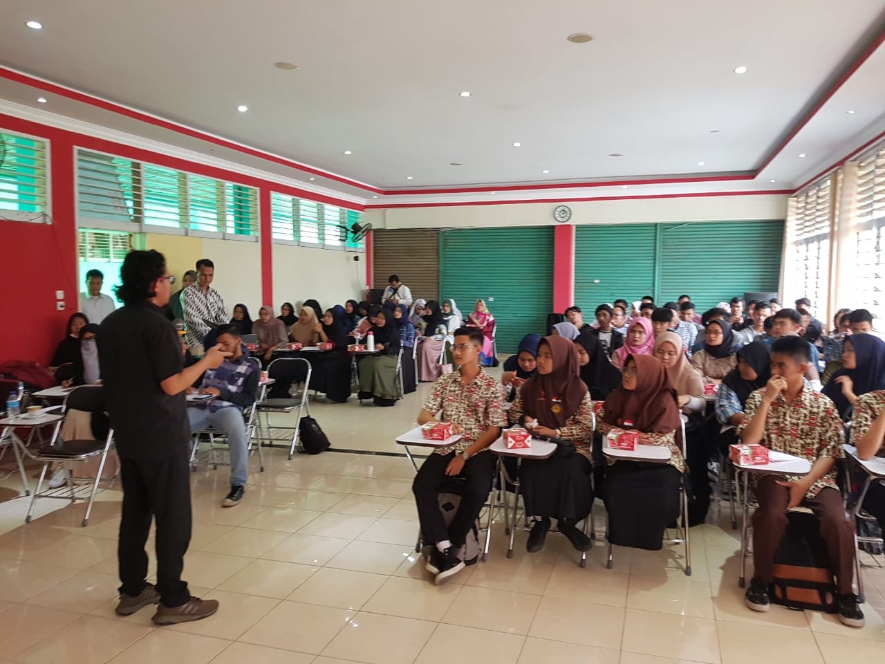 Budaya korup - Diskusi Nanang Farid Syam di UMSB