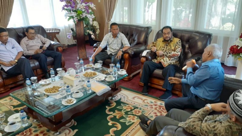 Leonardy Harmainy bertemu Pengurus KADIN Bukittinggi - foto Fadhly Reza