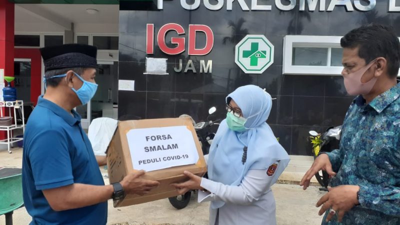 Forsa Smalam serahkan bantuan APD Medis ke Puskesmas Biaro