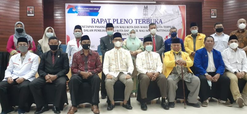 Rapat Pleno Terbuka penetapan Walikota & Wakil Walikota Terpilih kota Bukittinggi, foto fadhly reza