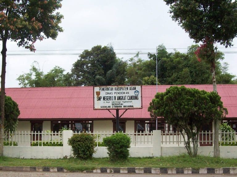 SMP Tanjung Alam, SLTP Pemerintah Tertua di Agam